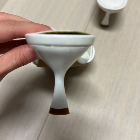 Inc white heels - Picture 5 of 6